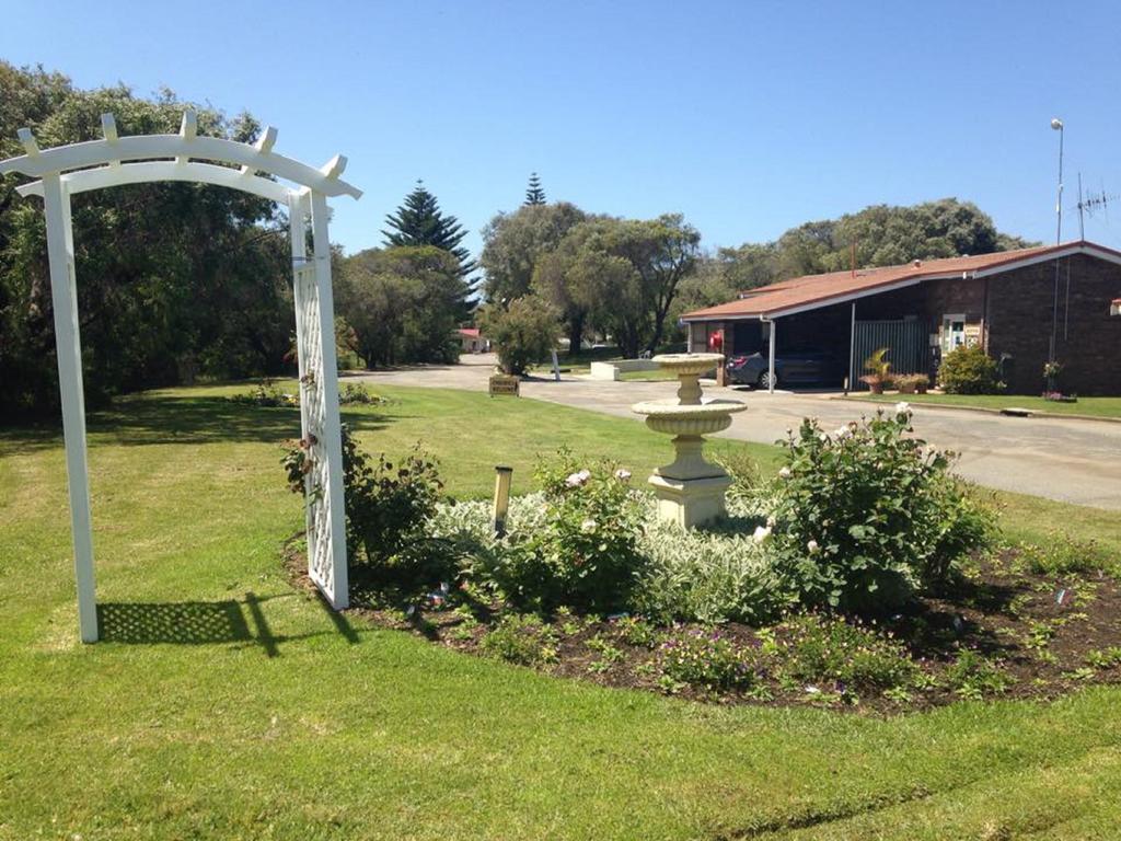 Emu Beach Chalets Albany Exterior photo